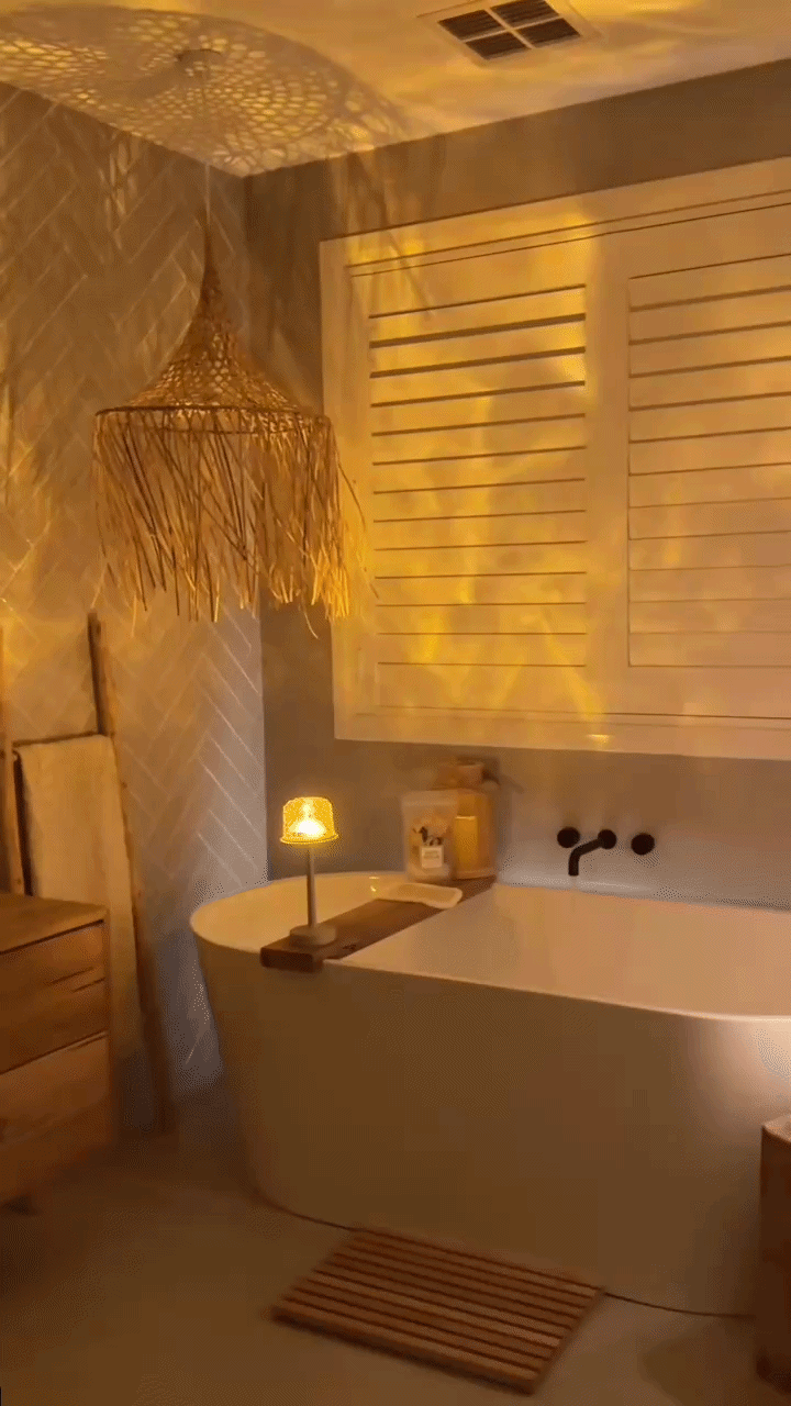 Nuvia™ Solis Wireless Ring Wall Lamp with Touch & Remote Control